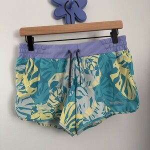 Patagonia Small Nine Trails Shorts 4” Mako Blue Hawaiian Travel Outdoor Granola